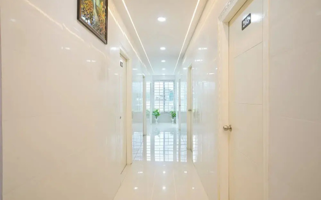 Fabhotel Sree Laveeza