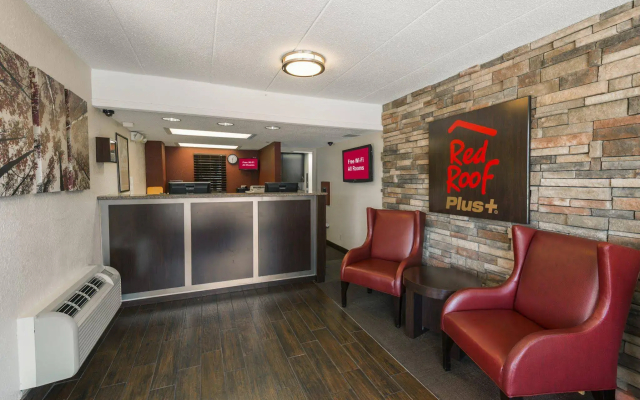 Red Roof Inn PLUS+ St Louis - Forest Park/ Hampton Ave