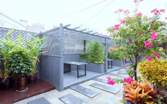 Luoyang hummingbird E-sports Hotel