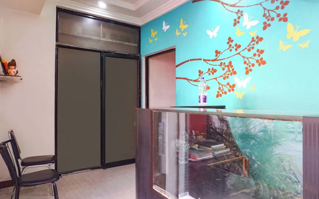 Fabhotel Royal Residency - Nr Phoenix mall