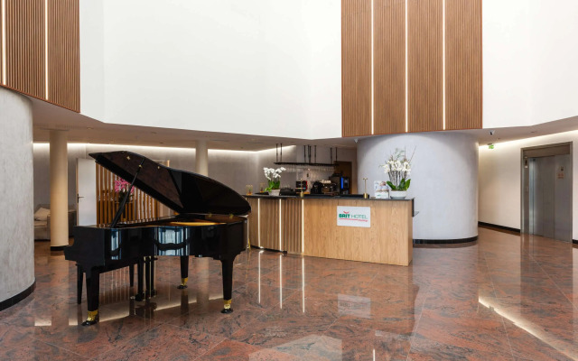 Brit Hotel Privilège Paris - Rosny