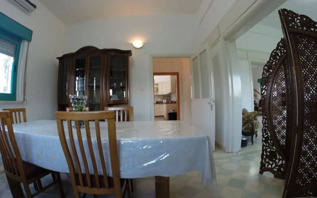 Auberg-Inn Guesthouse