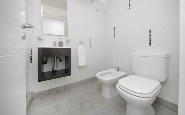 AW6 Derqui Apartment