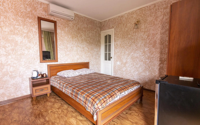 U Yudzhina Guest House