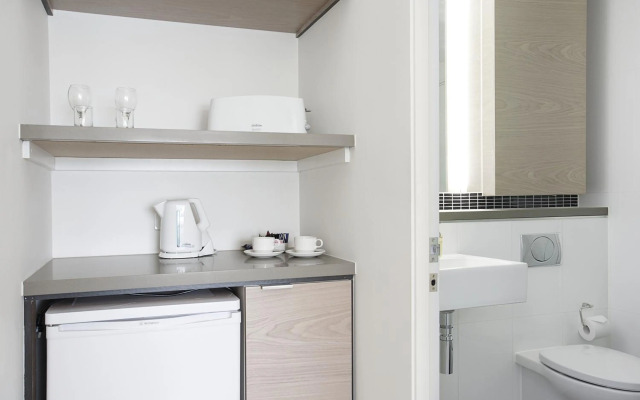 St Kilda Central Apartment Hotel
