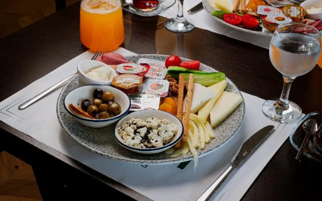 Regenesis Hotel  Spa
