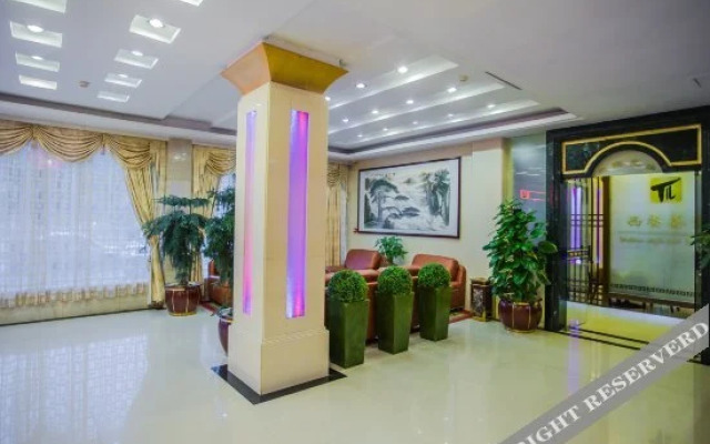Til Hotel