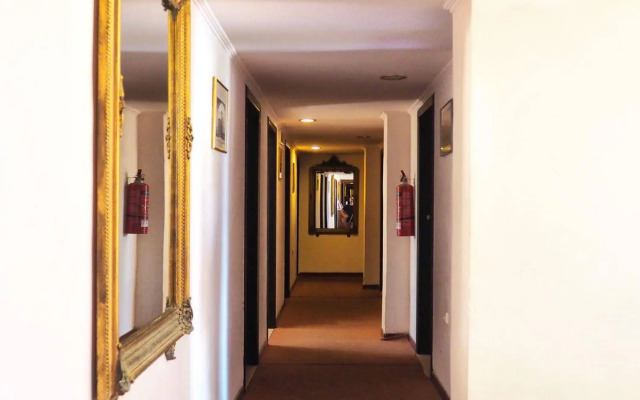 Domus Hotel