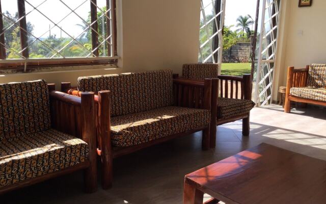 African Roots Entebbe