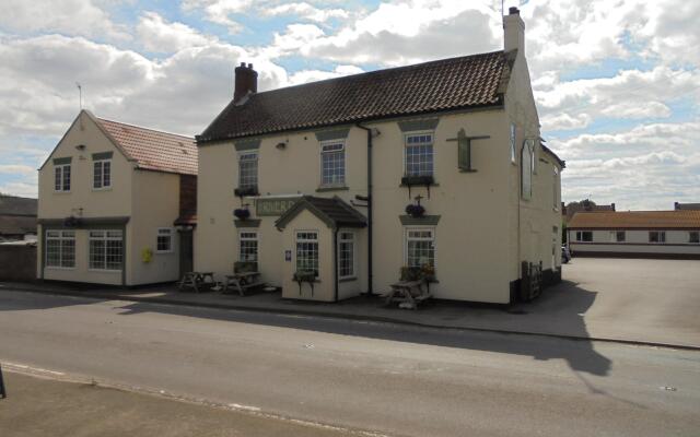 The River Don Tavern and Lodge