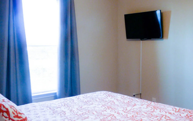 Southern Charm by RedAwning