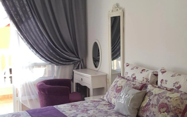 Ocean View Suite Close to Beach with Pool & WiFi