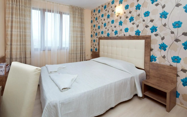 Relax Holiday Complex & Spa