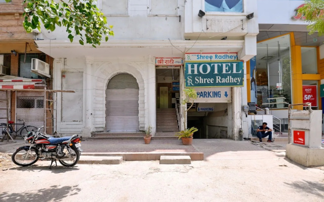 OYO 15164 Hotel Shree Radhey