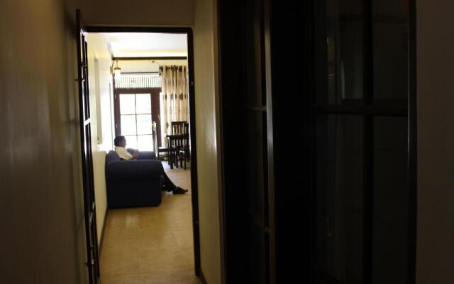 Kandy Waters Hotel