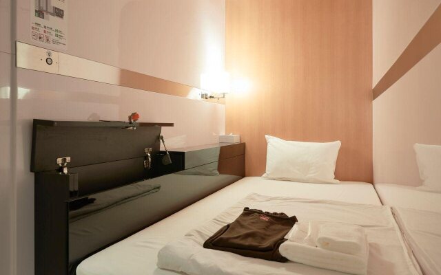 First Cabin Nihonbashi Suitengu
