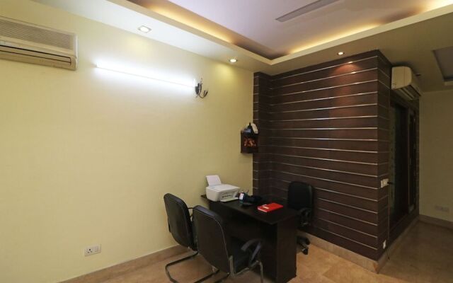 OYO 28061 Amar Villa One