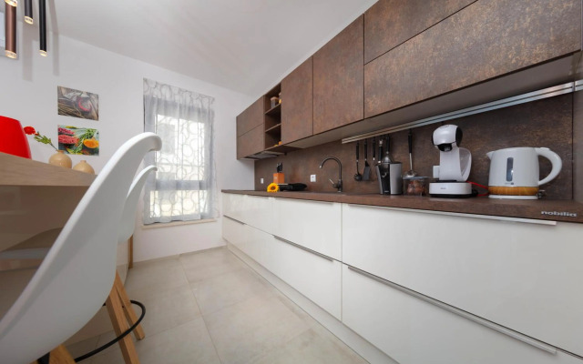Apartman Oranž