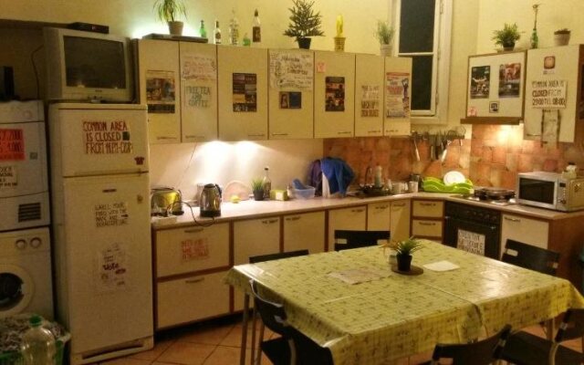 Oleander Hostel