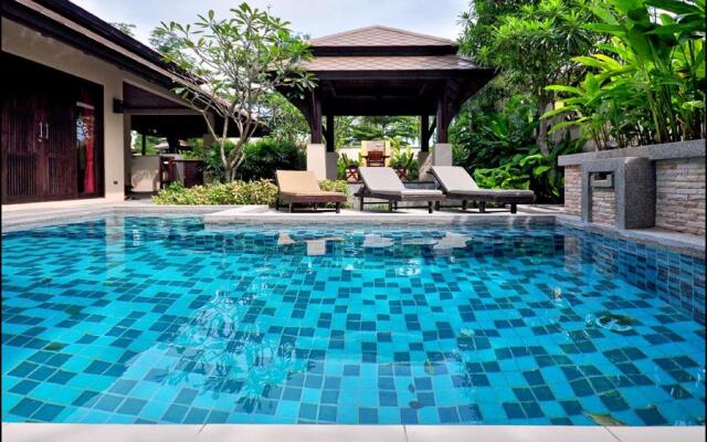 Private 4 Bed Villa in Maenam Ko Samui