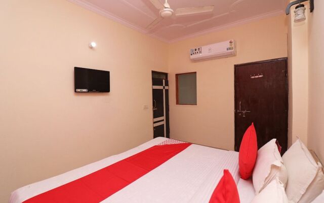 Harshit Paying Guest House