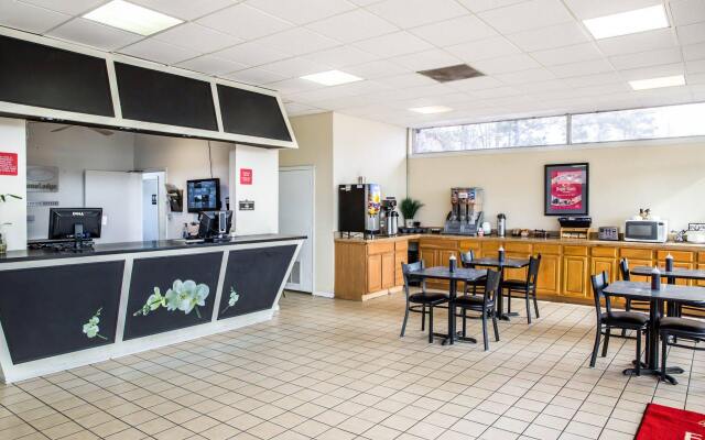 Rodeway Inn & Suites Wilmington North