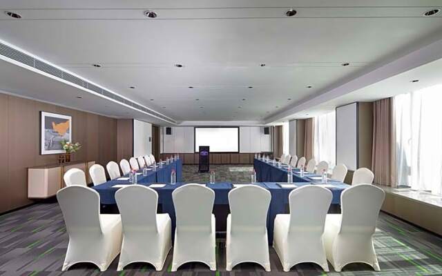 Hampton by Hilton Shantou Railway Station