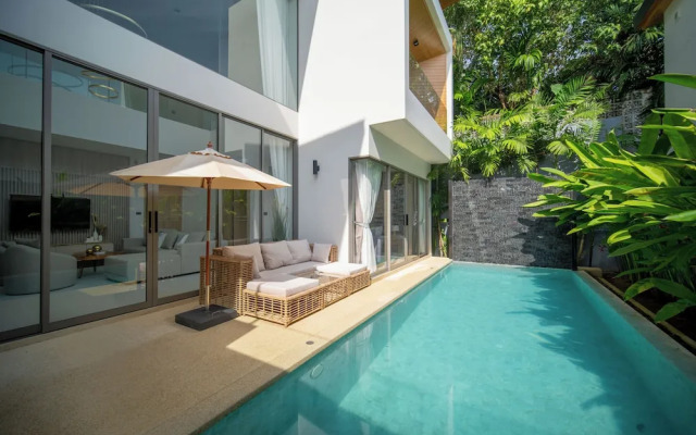 Zenithy 3BR Villa with Pool by NLA