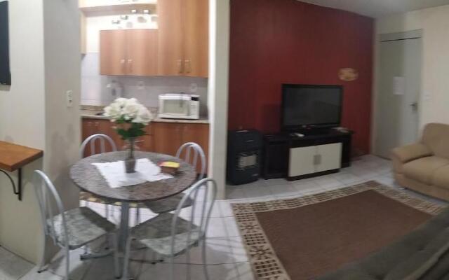 Apto 2 quartos, cond fechado, com vaga, quarto andar