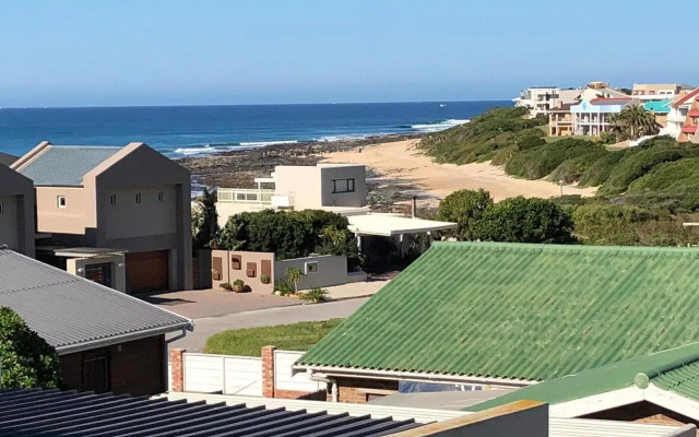 'On Point' Beach House - Jeffreys Bay
