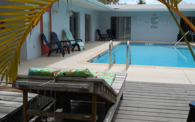 Sunshine Island Inn