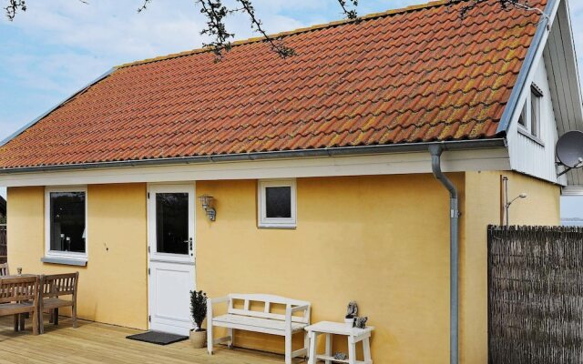 Rustic Holiday Home in Mesinge With Ocean View