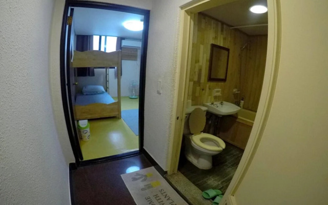 Gyeongju Two Wheel Guesthouse