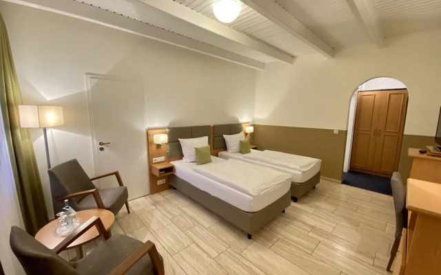 Waldhotel zum Bergsee Damme