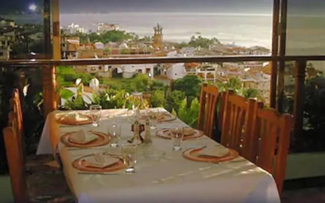 Hotel Suites La Siesta