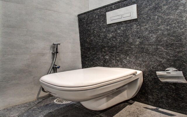 Capital O 17305 Hotel Fleur