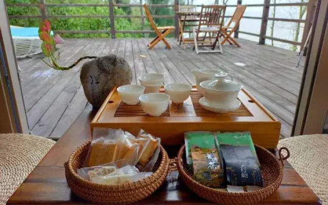 Yigelu Yeshe Tent Campsite Hostel