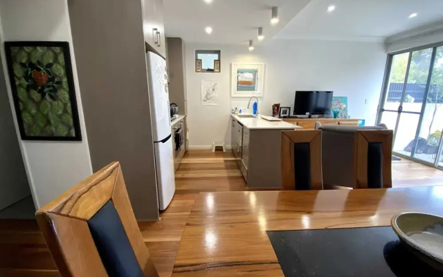 Modern 1 Bedroom Flat in North Perth