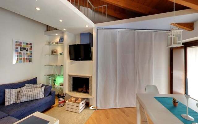 Antica Torre DEI Fuochi Parlanti - Foresteria Lombarda