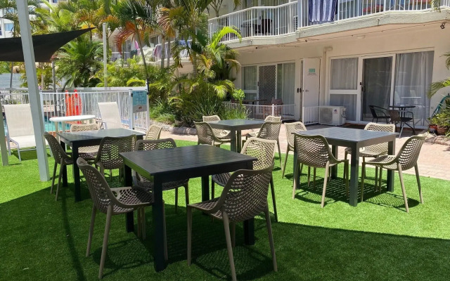 Outrigger Burleigh