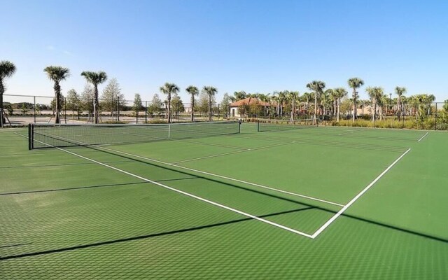 Champions Gate 5 Bedroom Villa by Redawning