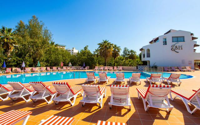 Sentinus Beach Hotel