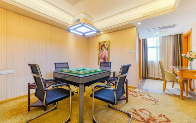 Vienna Hotel(Shenzhen Shajing Jingji Baina)