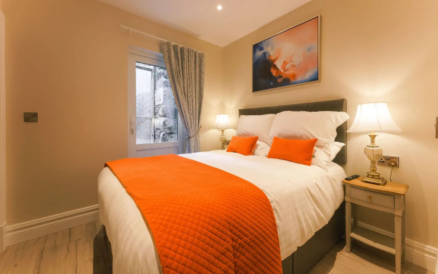 Kingstons Townhouse