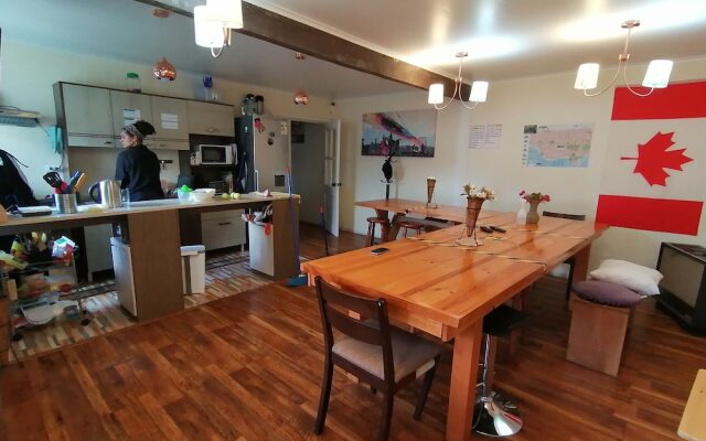 Refugio Bulnes Hostal