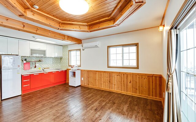 Mungyeong Sunflower Pension&camping Site