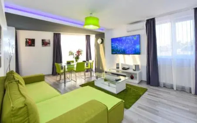 Pierre Cardin Deluxe Apartment With Terrace by Magniflex