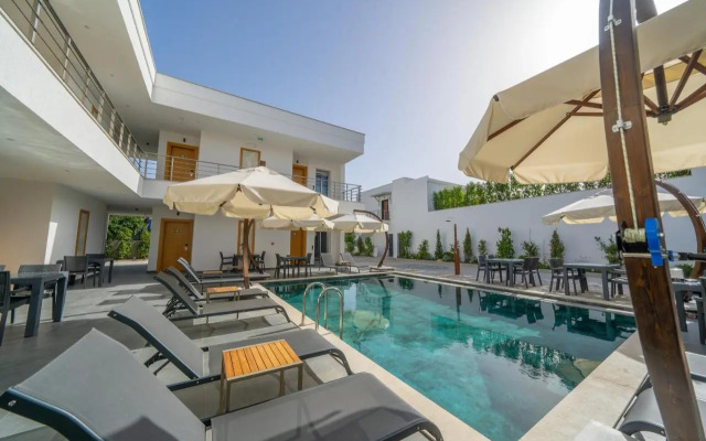 Paradise Gundogan Hotel