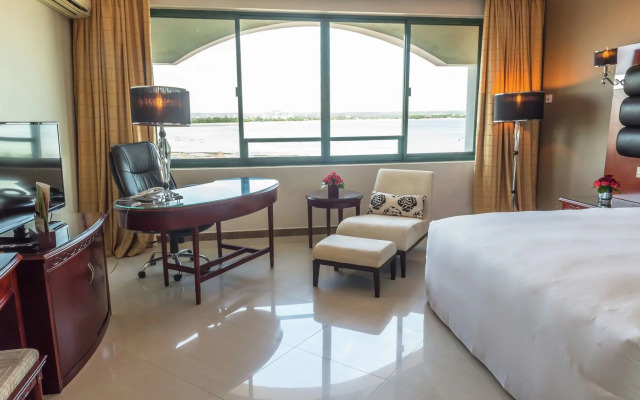 DoubleTree by Hilton Hotel Dar es Salaam - Oyster Bay