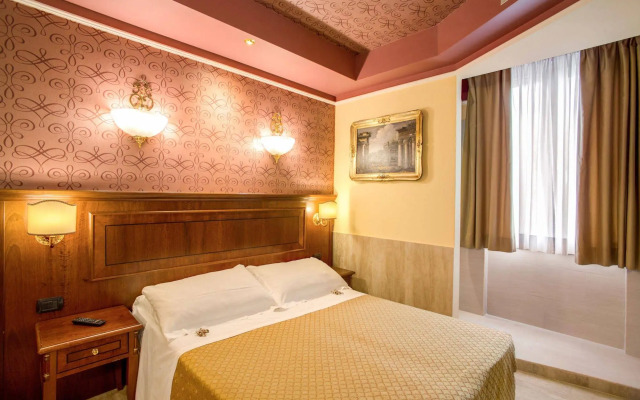 Aurelius Art Gallery Hotel